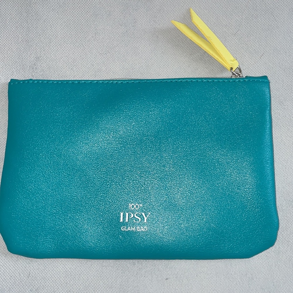 make up pouch - Picture 2 of 3